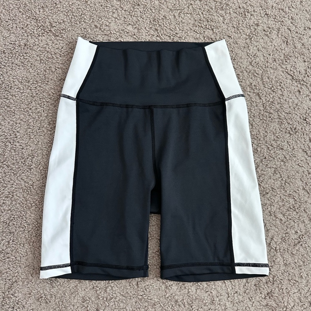 Allfenix Black White Biker Short Womens S